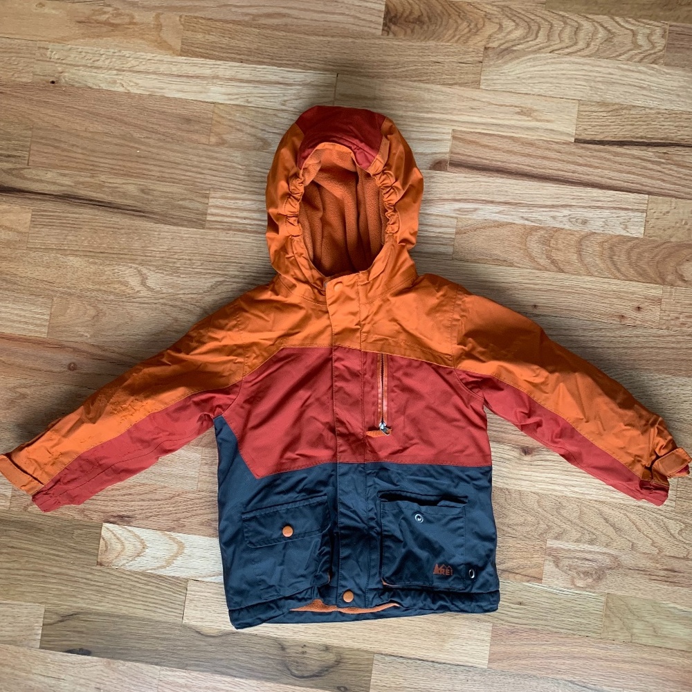 REI snow jacket 4T